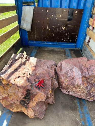 Ландшафтные глыбы красно-фиолетовые 200-1000 килограмм купить в Краснознаменском