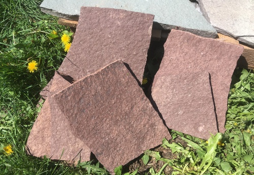 Плитняк лемезит бордовый для цоколя 1,5-2 см купить в Краснознаменском