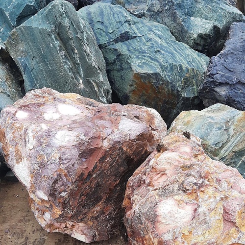 Ландшафтные глыбы красно-фиолетовые 200-1000 килограмм купить в Краснознаменском