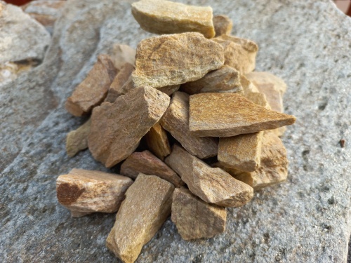 Златолит жёлтый декоративная каменная крошка купить в Краснознаменском